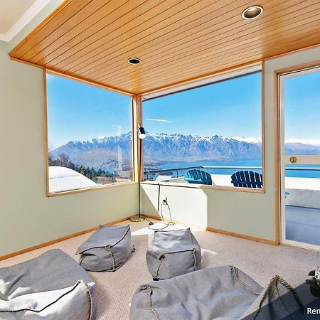 Picturesque View Villa Queenstown Exterior photo